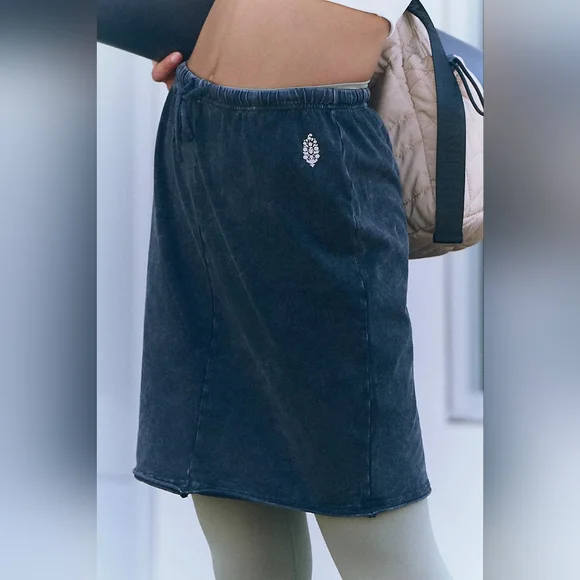 New Free People Hot Shot Slim Skirt Black L FP Movement Midi Mini Washed Gray - Picture 4 of 15